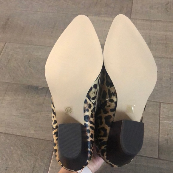 SOLD 🚨Lulus Leopard Print Pointed Toe Ankle Booties - Picture 8 of 8